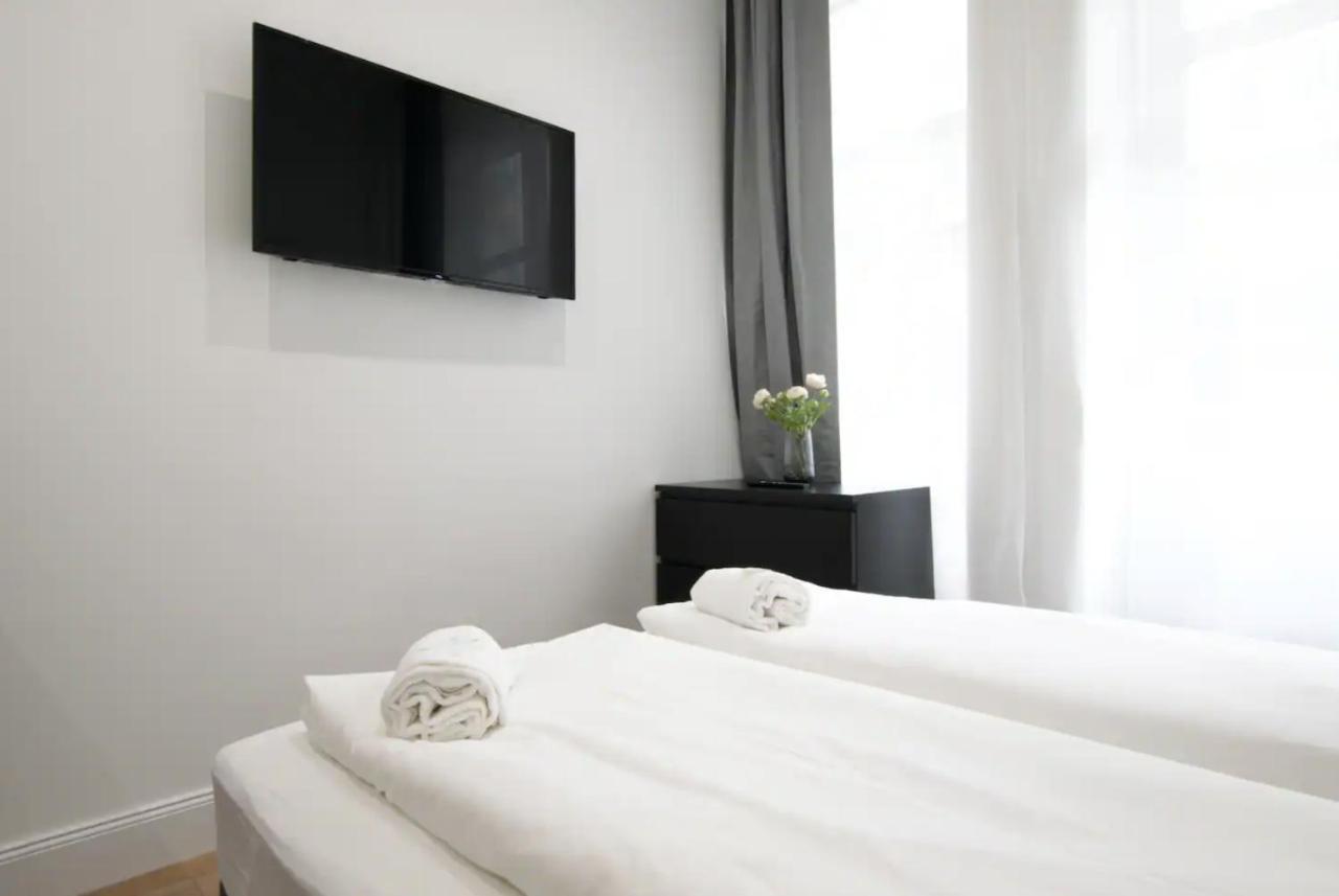 Studio Apartments By Hi5- Apartment In Downtown ブダペスト エクステリア 写真